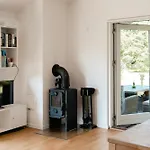 Birdsong In Courtyard And Garden For Kids Ferienhaus *