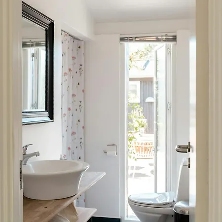 Birdsong In Courtyard And Garden For Kids Casa vacanze *