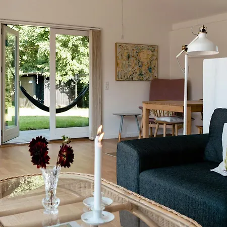 Birdsong In Courtyard And Garden For Kids Casa vacanze Ebeltoft